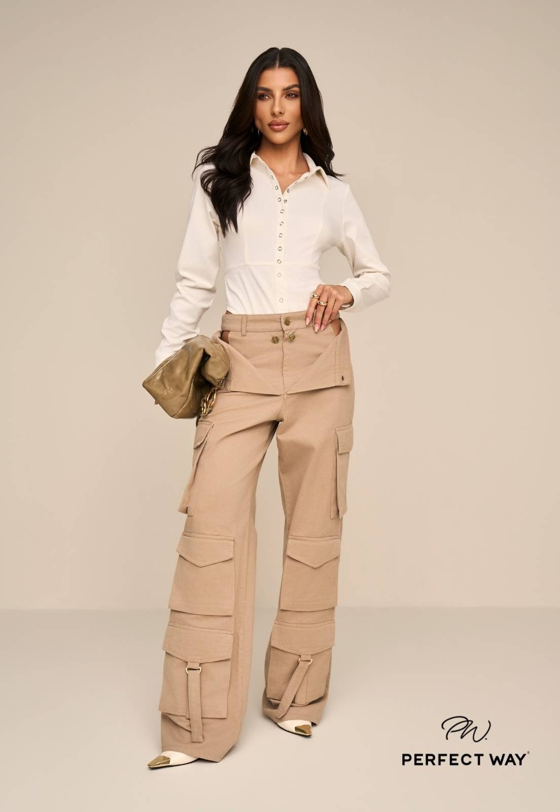 CALÇA SARJA C/ BOLSO CARGO FEMININA FEND