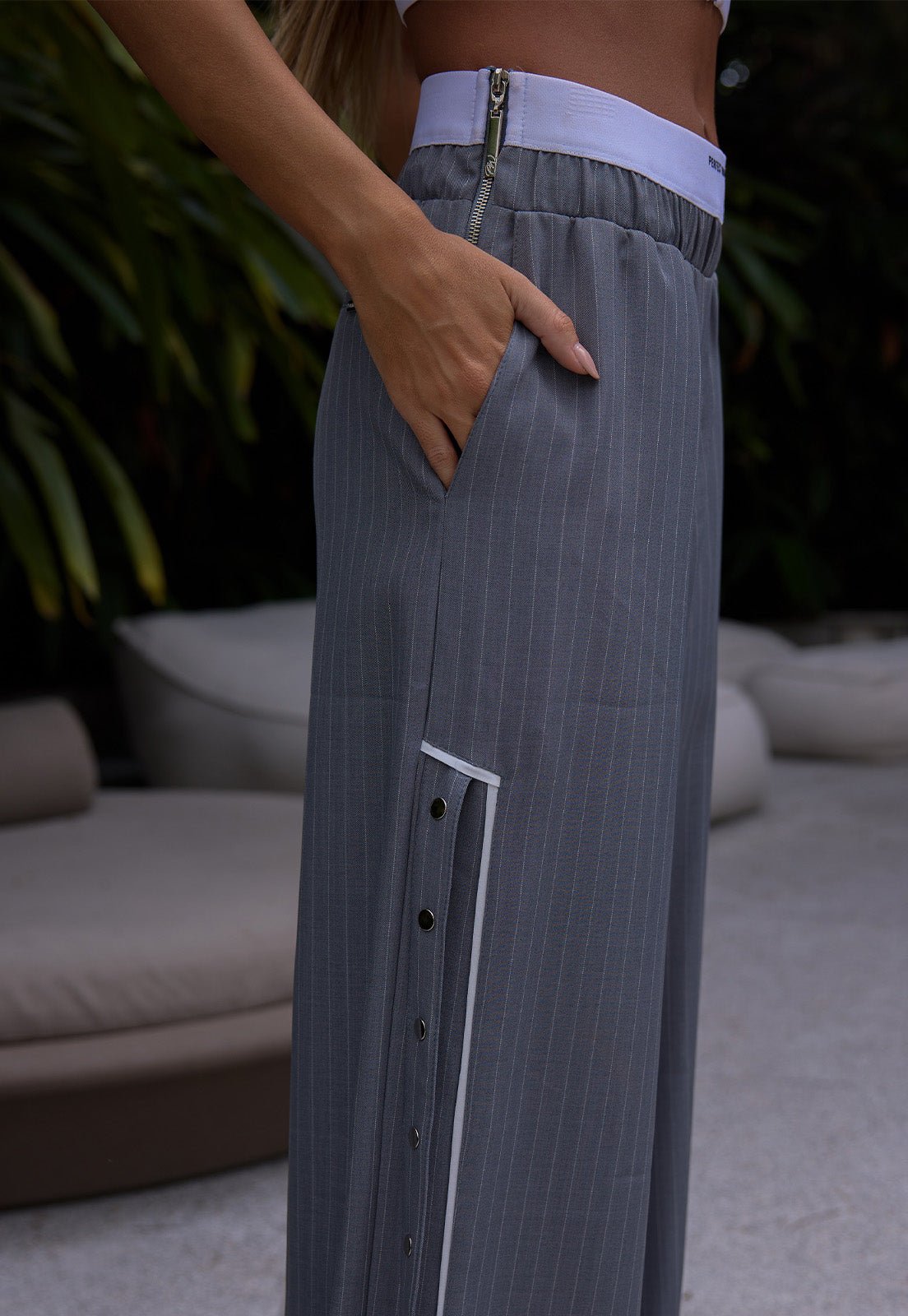 CALÇA CÓS DUPLO DET LATERAL FEMININO