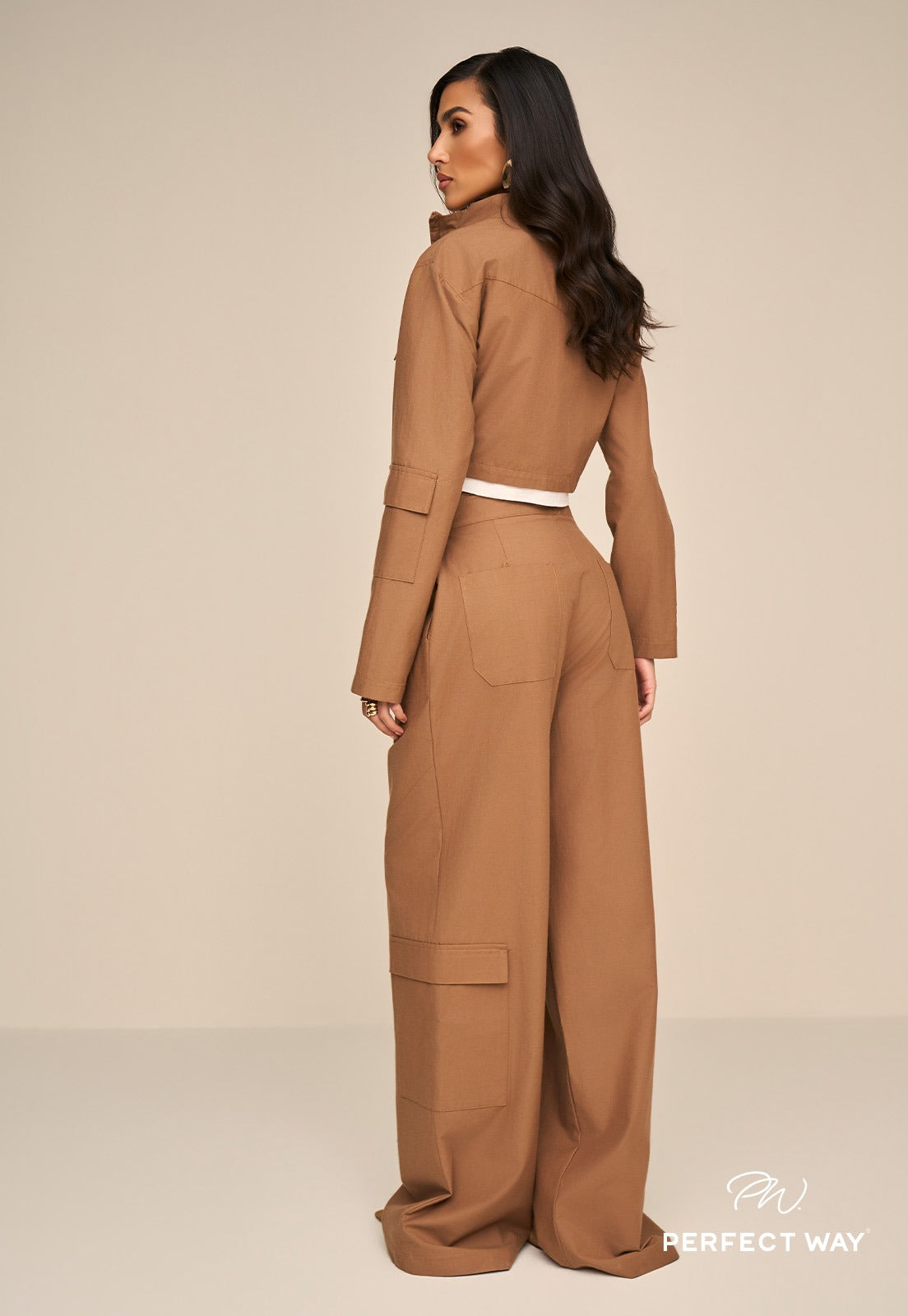 CALÇA WIDE LEG COM BOLSO FEMININA CARAMELO