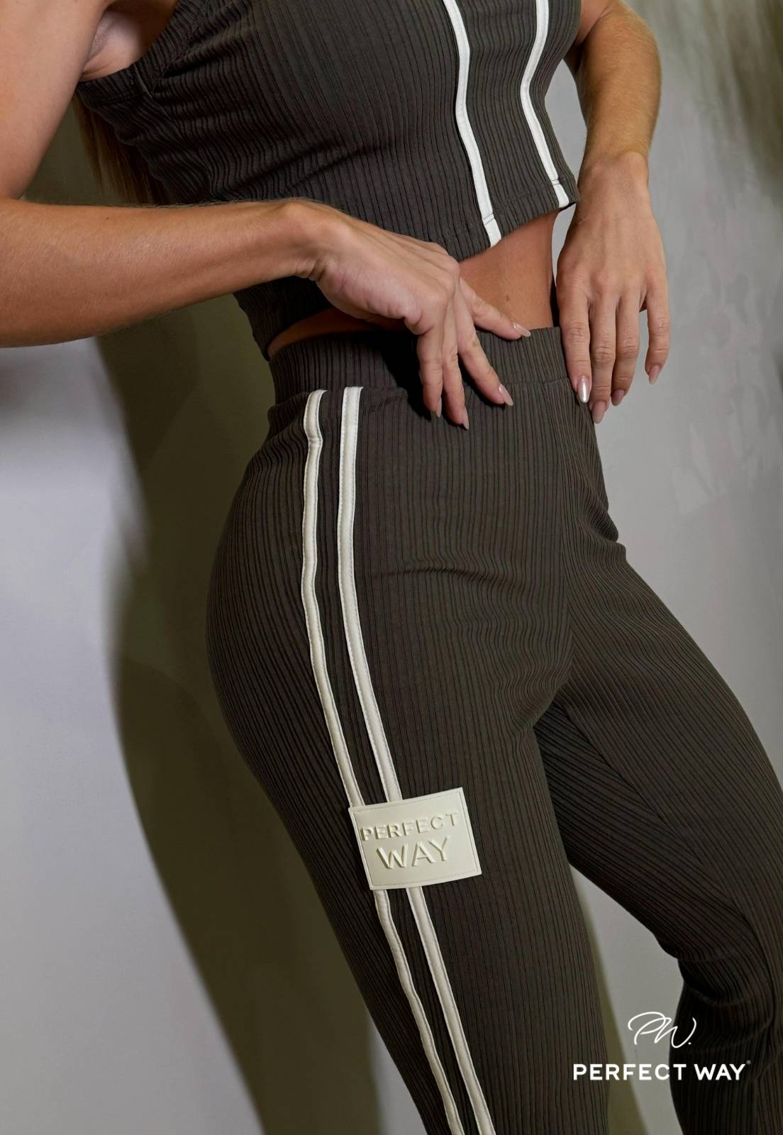CALÇA FEMININA FLARE VERDE