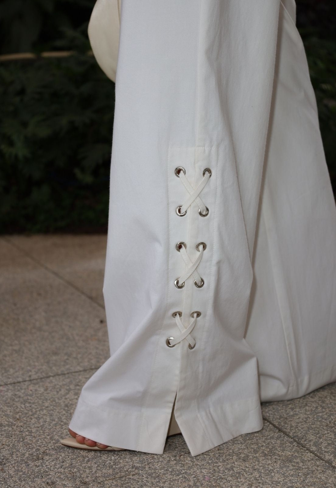 CALÇA ALFAIATARIA COS BAIXO DET TRANÇADA BA OFF WHITE