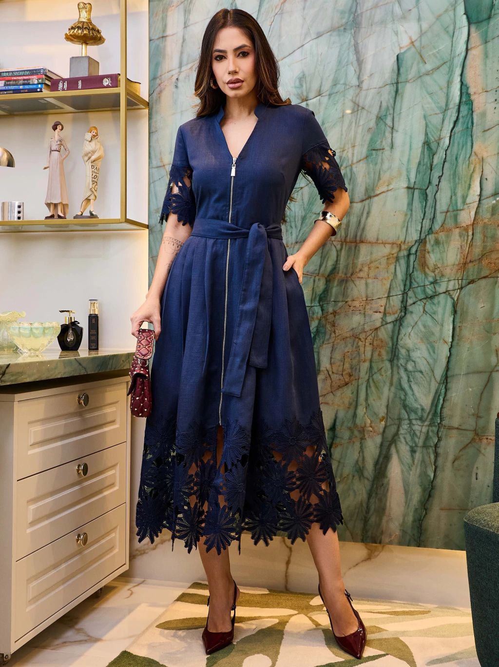 VESTIDO LINHO COM ENTREMEIO