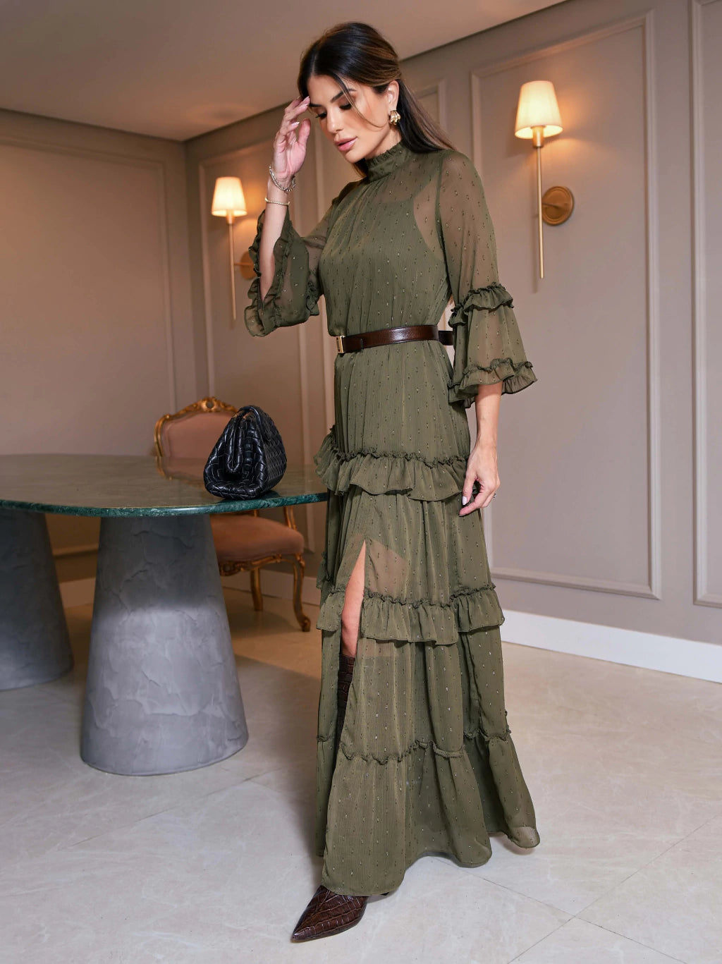 VESTIDO CHIFFON YORIO COM BABADOS