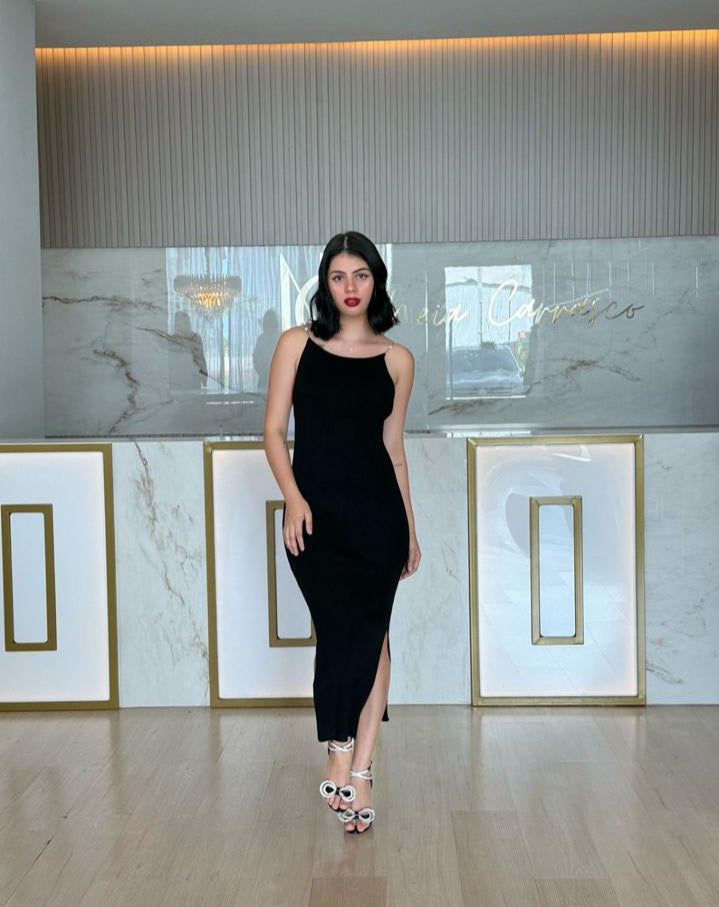 VESTIDO MIDI OFF WHITE COM ALÇAS DE PÉROLAS - CAOS