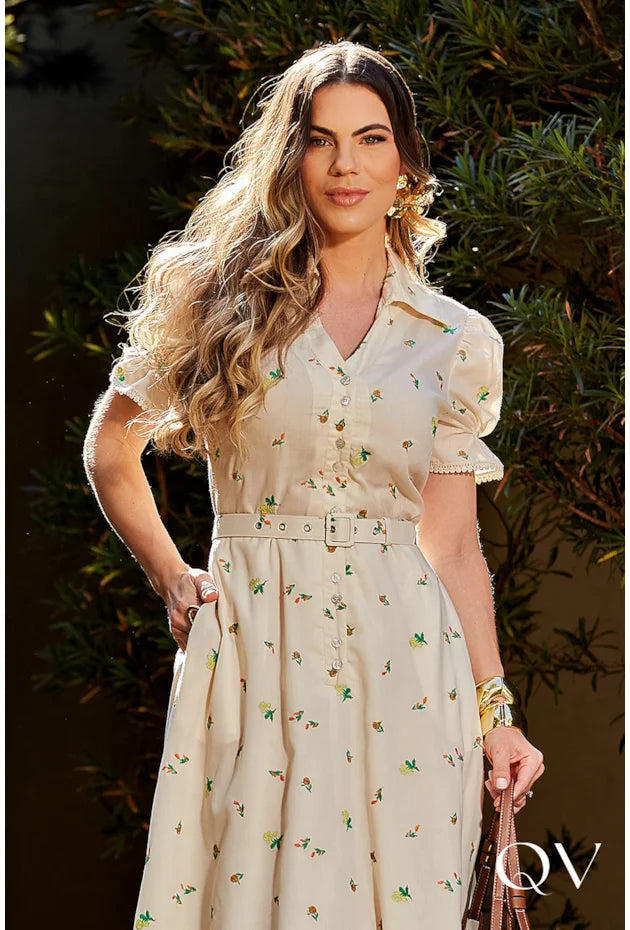 VESTIDO TRICOLINE BORDADO  COM MANGAS CURTA BUFANTE