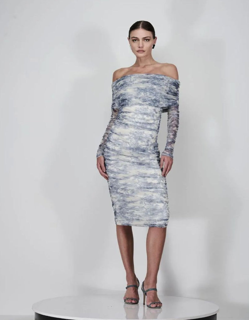 VESTIDO MIDI DE TULE OMBRO A OMBRO TOILE ESTAMPADO - CAOS