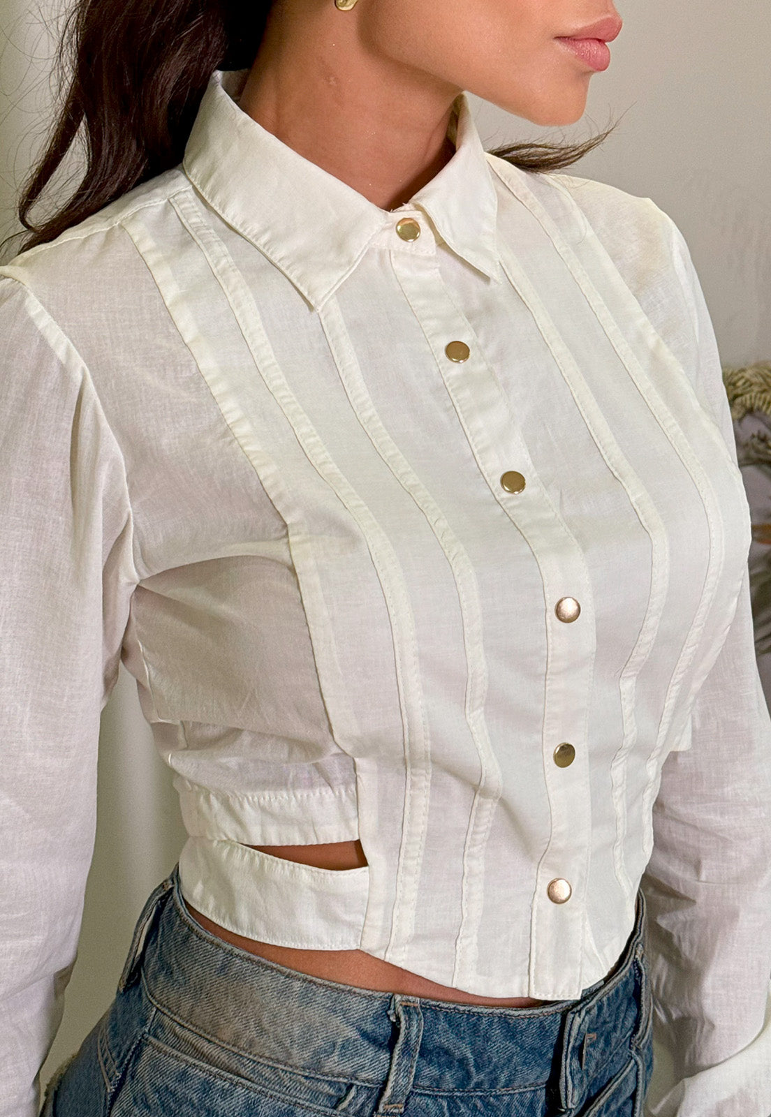 CAMISA CROPPED C/ GALÃO AMARELO