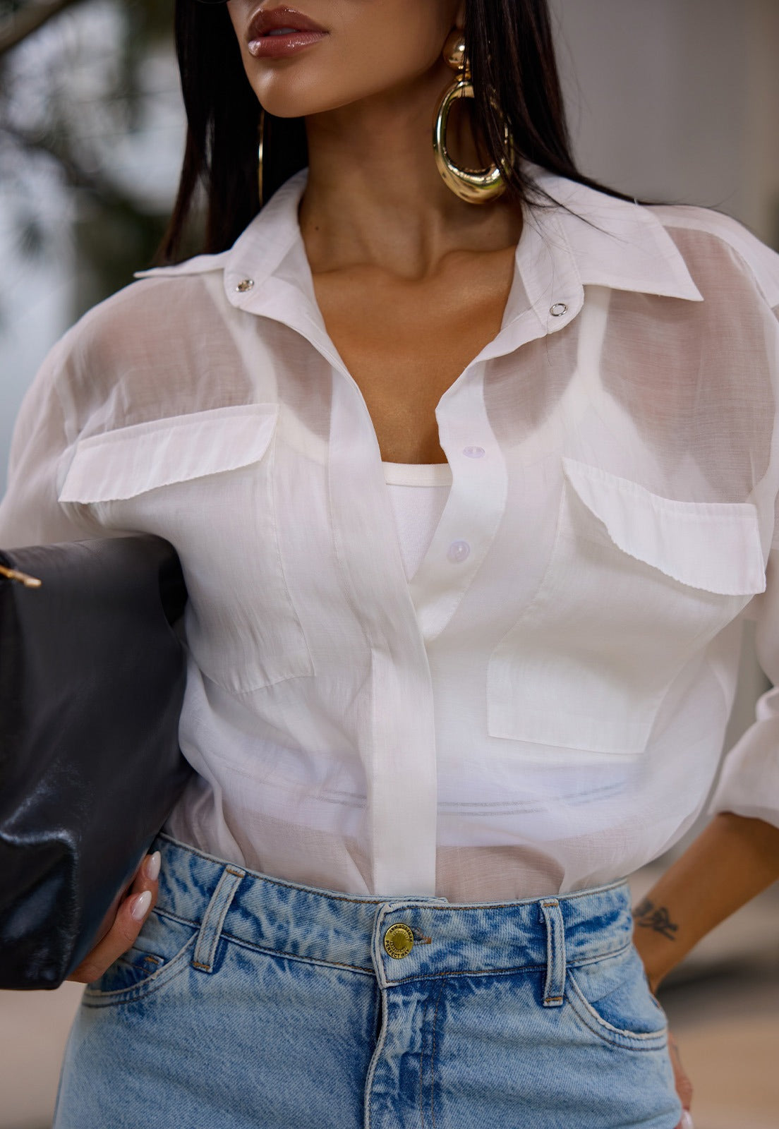 CAMISA TEC ORGANZA DET MARTINGALE C/ BOLSOS OFF WHITE