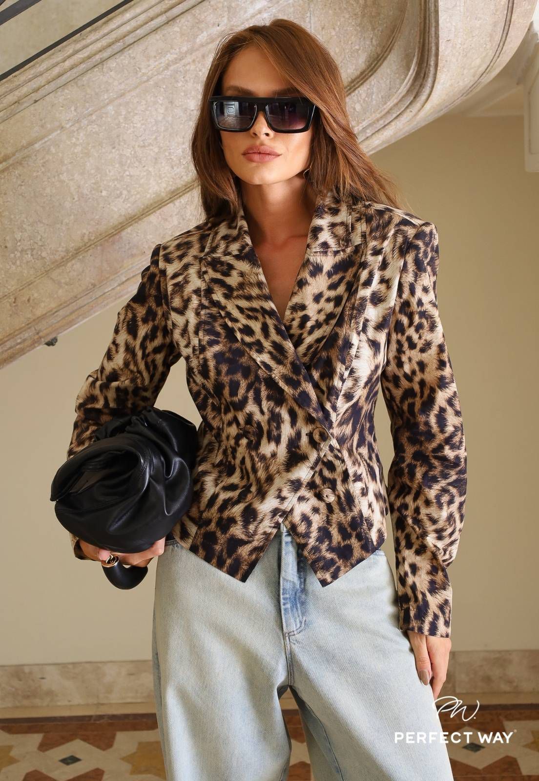BLAZER ESTAMPADO FORRADO C/ TRANSP BOTAO FREN BEGE COM PRETO  P