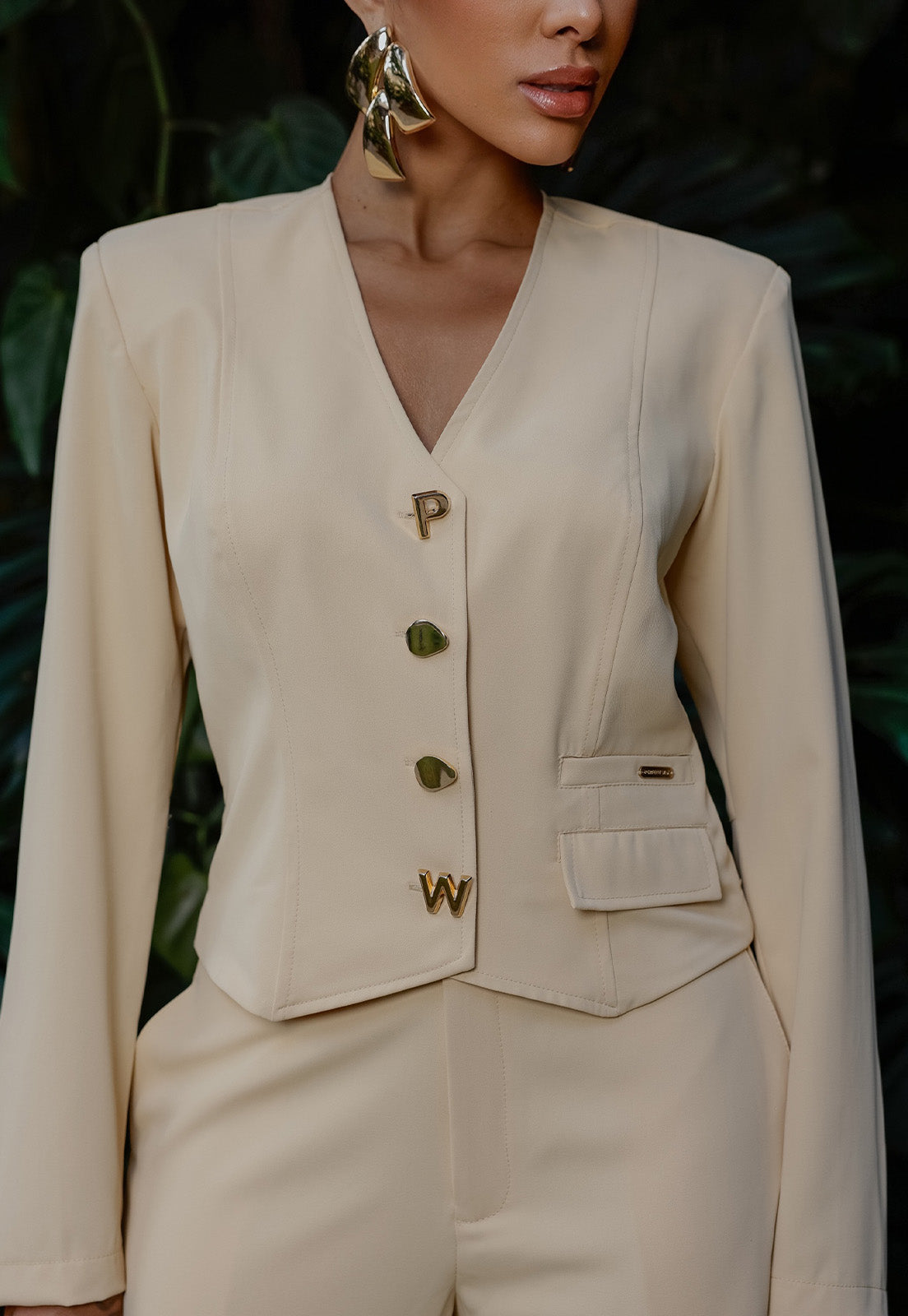 BLAZER SEM GOLA C/ BOTOES E METAIS FEMININO amarelo