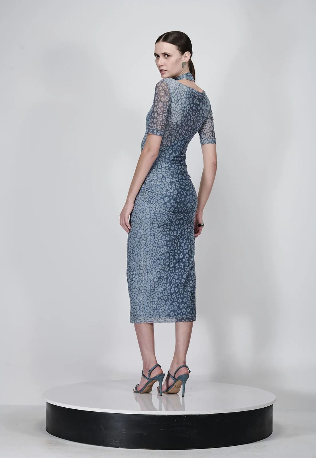 VESTIDO DE TULE DENIM LEOPARD ESTAMPADO - CAOS