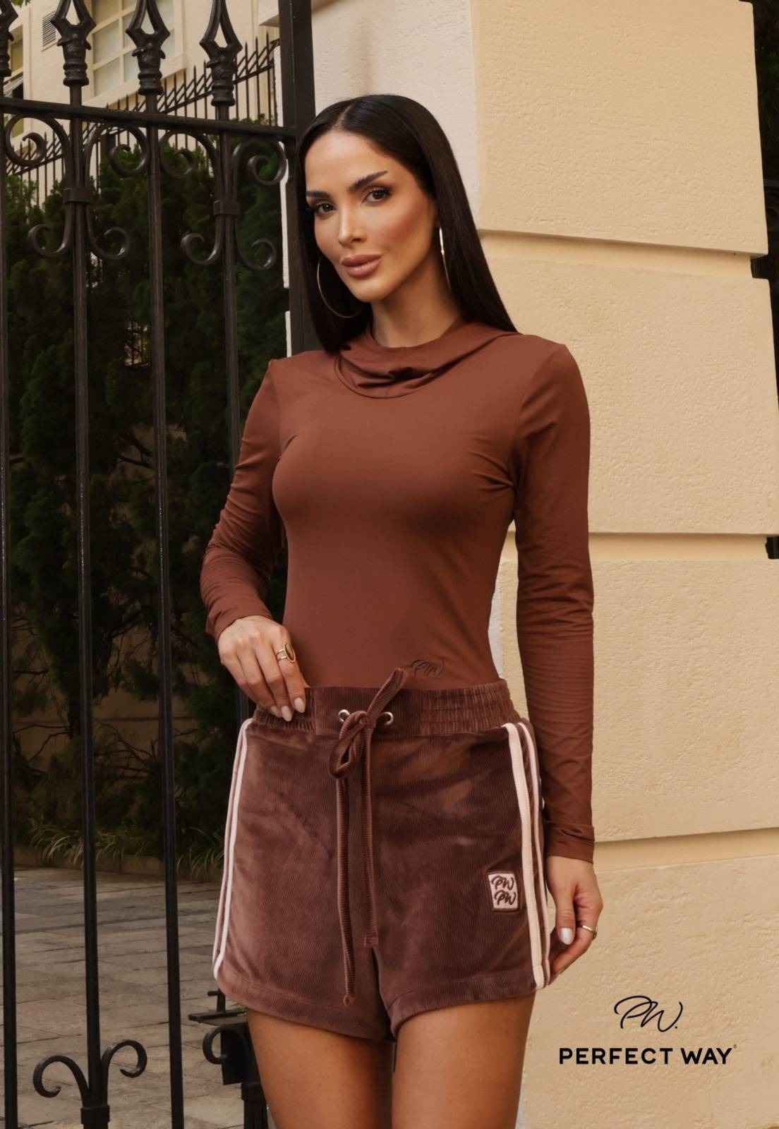 BLUSA C/ CAPUZ BORD INDUSTRIAL FEMININA cacau