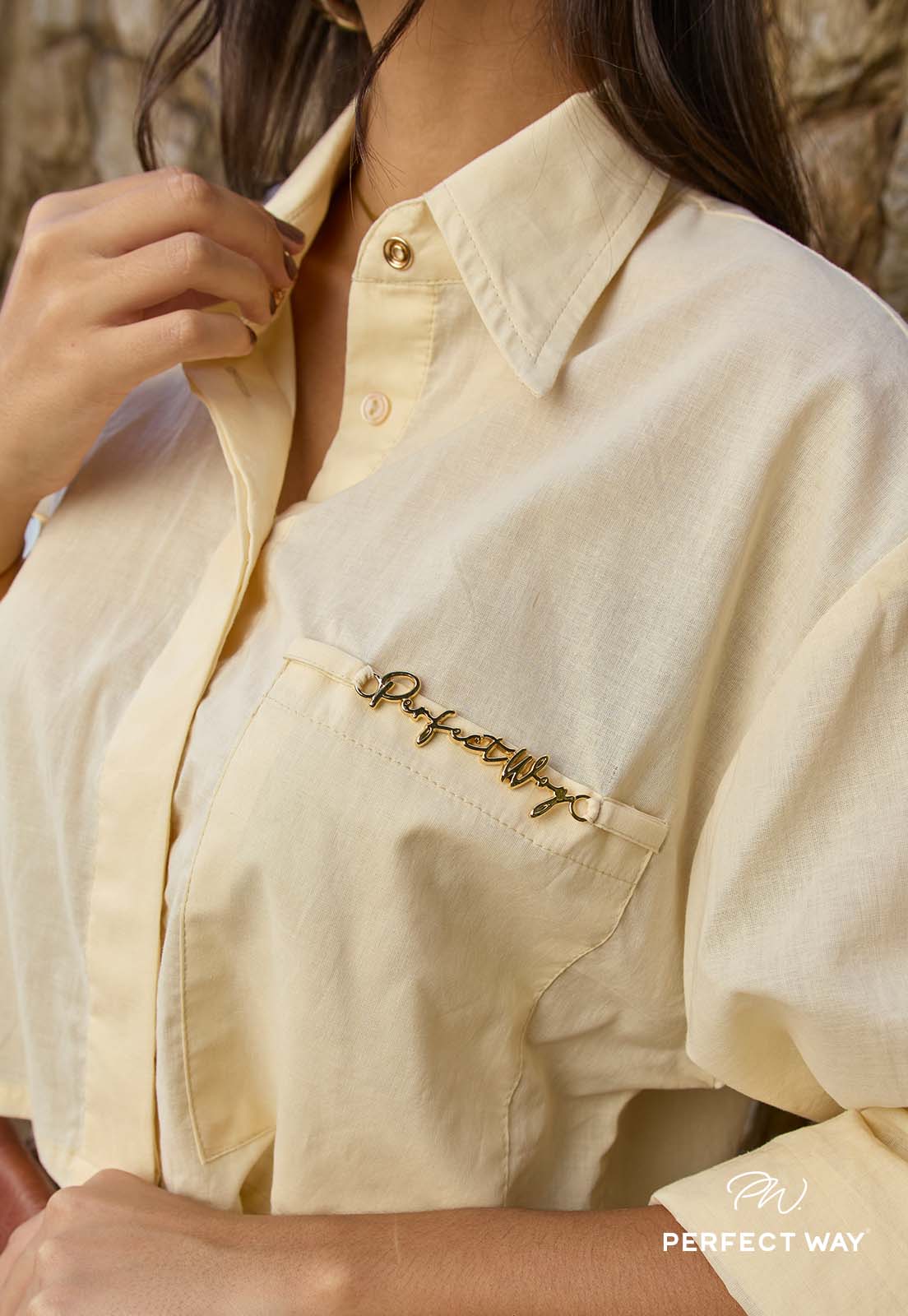 CAMISA CROPPED OVER FEMININA AMARELO MANTEIGA PERFECT WAY