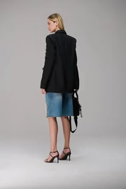 Bermuda jeans mix texture com barrado frontal em nylon