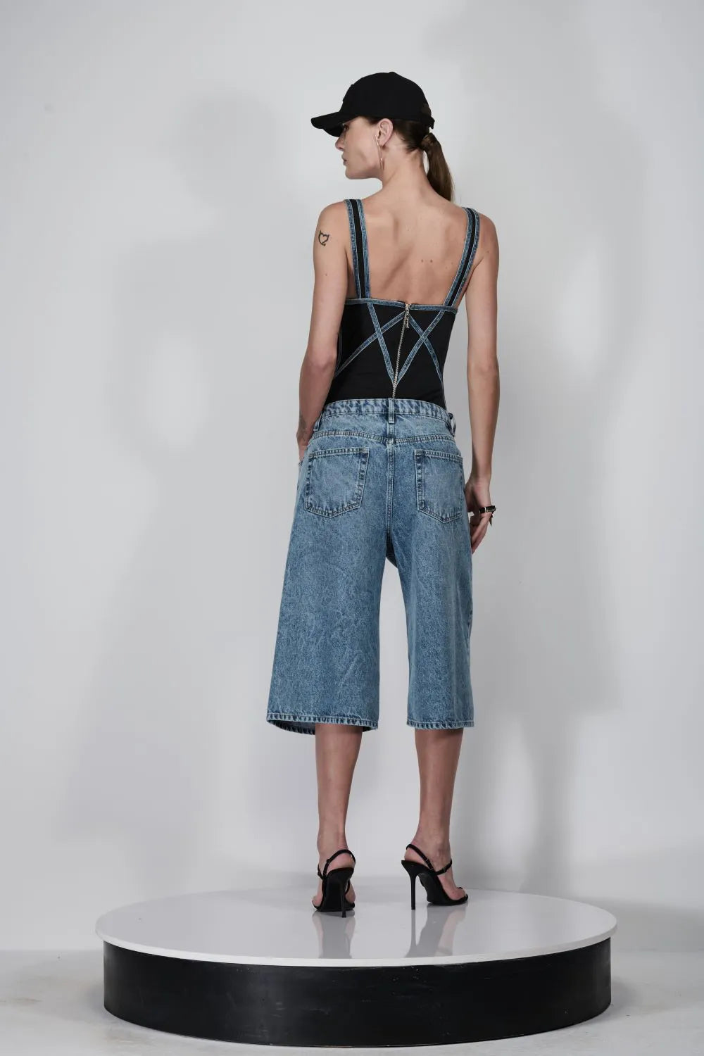 BODY DE TULE COM VIES JENS - CAOS
