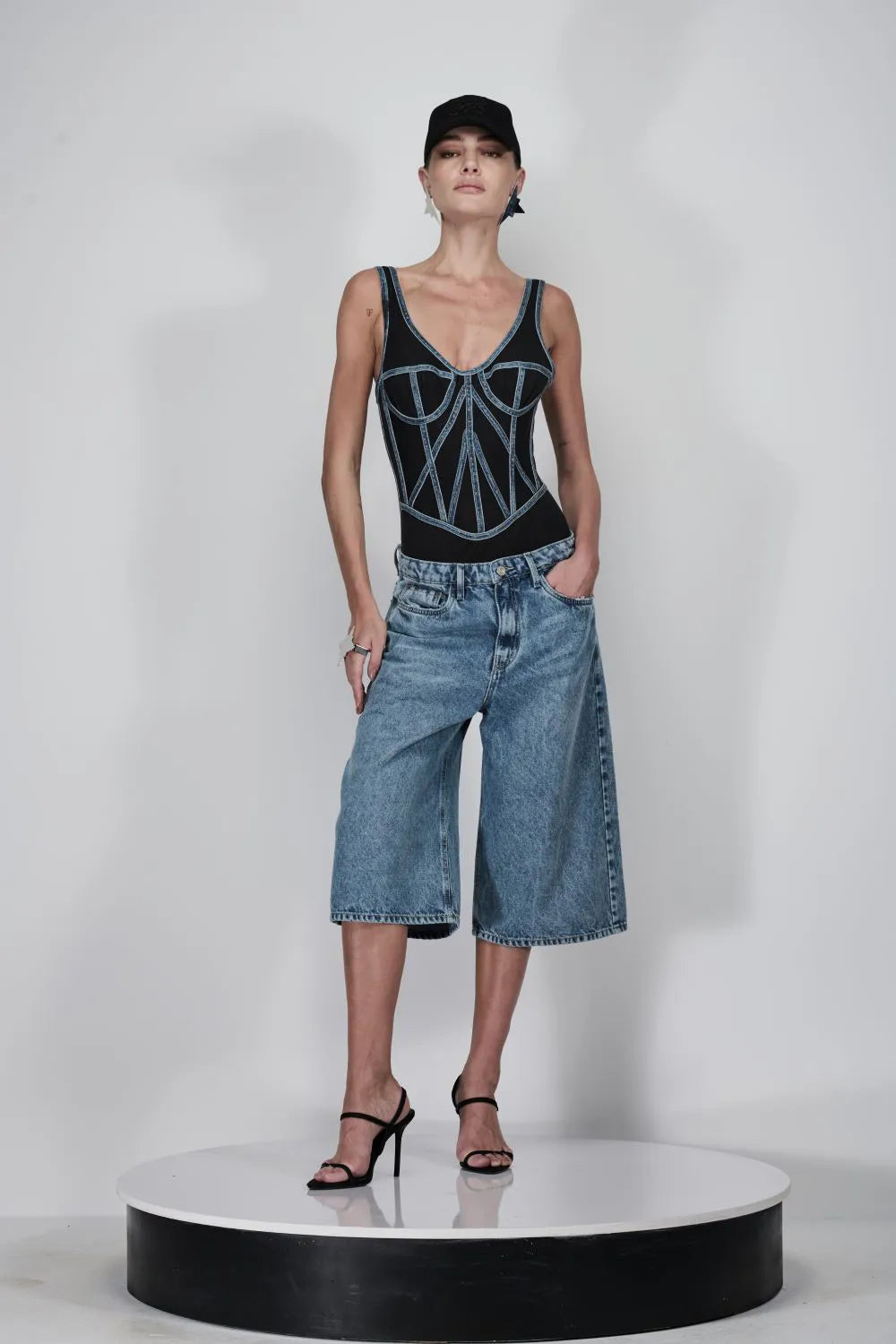 BODY DE TULE COM VIES JENS - CAOS