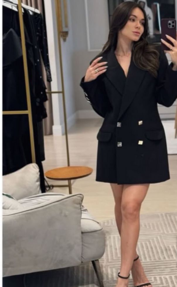 VESTIDO BLAZER ALFAIATARIA COM BOTÕES DOURADOS - CAOS