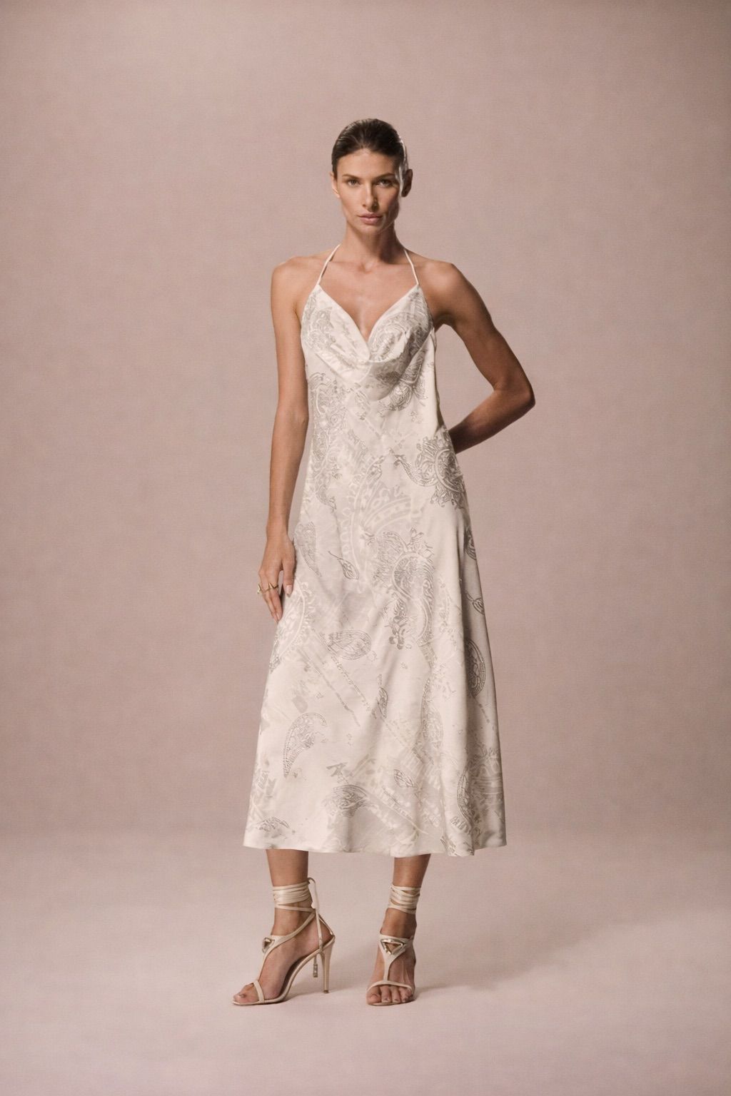 VESTIDO LONGO FRENTE UNICA DEGAGE