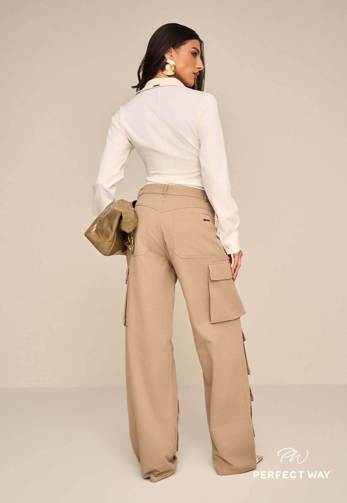 CALÇA SARJA C/ BOLSO CARGO FEMININA FEND