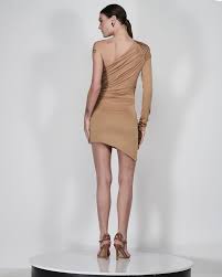 VESTIDO DE UM OMBRO SÓ COM FRANZIDO NA LATERAL - CAOS