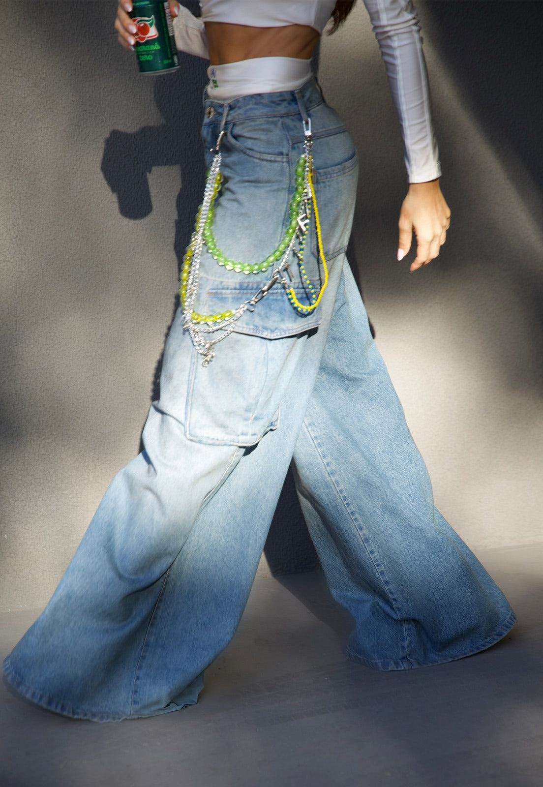 CALÇA JEANS COS INTERMEDIARIO FEMININA JEANS ESTONADO