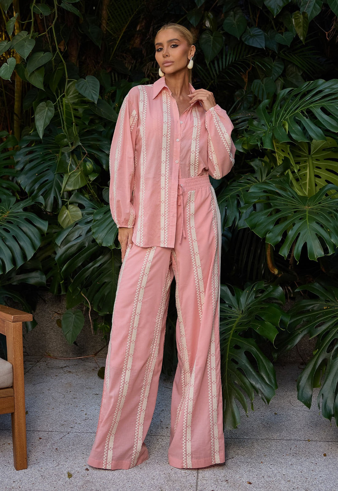 CAMISA OVER TECIDO BORD , PUNHOS C/ ELASTICOS ROSA C/ CRU