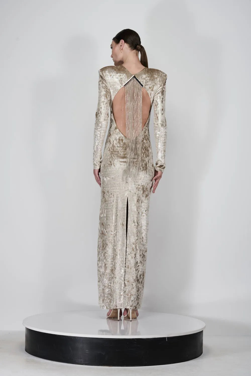 VESTIDO LONGO DECOTE COSTAS METAL - CAOS